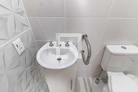 Banheiro de apartamento para alugar com 1 quarto, 32m² em Vila Gumercindo, São Paulo