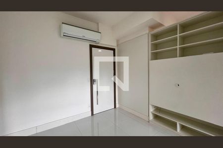 Sala de apartamento à venda com 1 quarto, 44m² em Funcionários, Belo Horizonte