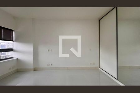 Quarto de apartamento à venda com 1 quarto, 44m² em Funcionários, Belo Horizonte