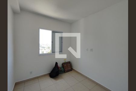 Quarto 2 de apartamento para alugar com 2 quartos, 46m² em Tanquinho, Ferraz de Vasconcelos