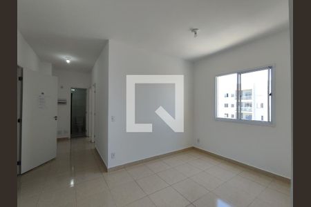 Sala de apartamento para alugar com 2 quartos, 46m² em Tanquinho, Ferraz de Vasconcelos