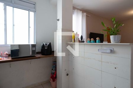 Cozinha de apartamento à venda com 2 quartos, 40m² em Vila Nova, Porto Alegre