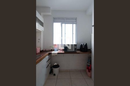 Cozinha de apartamento à venda com 2 quartos, 40m² em Vila Nova, Porto Alegre