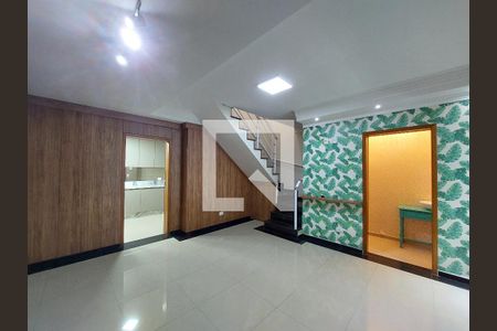 Sala de casa à venda com 3 quartos, 185m² em Vila Campo Grande, São Paulo