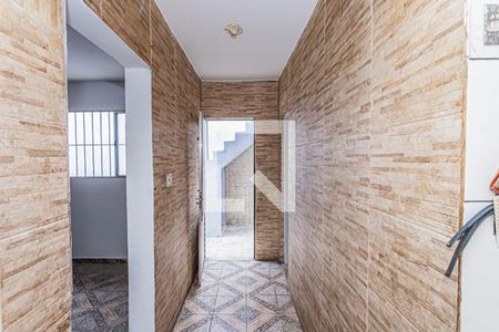 Corredor de casa para alugar com 3 quartos, 180m² em Vila Maria Luisa, São Paulo