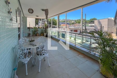 Varanda Sala de apartamento à venda com 4 quartos, 200m² em Jardim Guanabara, Rio de Janeiro