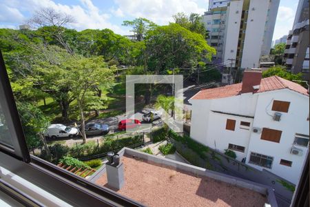 Sala - Vista de apartamento para alugar com 2 quartos, 63m² em Passo D’areia, Porto Alegre