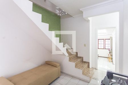 Sala 2 de casa à venda com 5 quartos, 118m² em Horto Florestal, Belo Horizonte