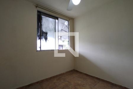 Quarto 1 de apartamento para alugar com 2 quartos, 55m² em Taquara, Rio de Janeiro