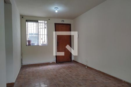 Sala de apartamento para alugar com 2 quartos, 55m² em Taquara, Rio de Janeiro