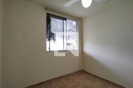 Quarto 1 de apartamento para alugar com 2 quartos, 55m² em Taquara, Rio de Janeiro