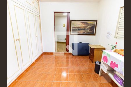 Casa 1 - Quarto 2 de casa à venda com 5 quartos, 120m² em Vila Bertioga, São Paulo