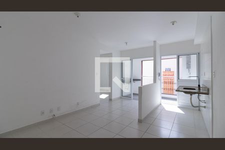 Sala de apartamento para alugar com 2 quartos, 50m² em Burgo Paulista, São Paulo