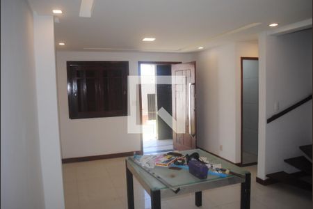 Sala de casa de condomínio para alugar com 4 quartos, 180m² em Armação, Salvador