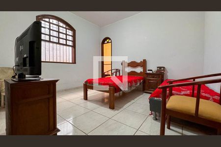 Quarto 1 de casa à venda com 3 quartos, 225m² em Grajaú, Belo Horizonte