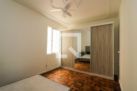 Quarto 2 de apartamento para alugar com 2 quartos, 75m² em Azenha, Porto Alegre