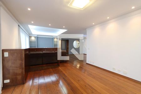 Sala da lareira de apartamento para alugar com 3 quartos, 216m² em Vila Mariana, São Paulo