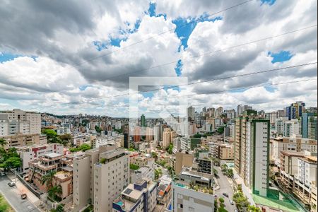 Sala 1 de apartamento para alugar com 3 quartos, 127m² em Buritis, Belo Horizonte