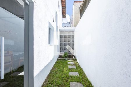 Foto 13 de casa à venda com 3 quartos, 130m² em Jardim Rizzo, São Paulo