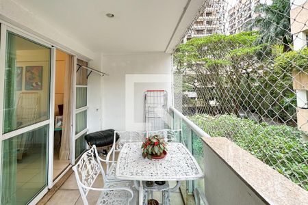 Sala de apartamento à venda com 2 quartos, 82m² em Gávea, Rio de Janeiro