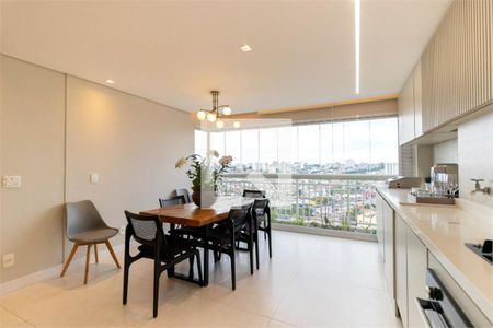 Apartamento à venda com 2 quartos, 58m² em Jardim Prudência, São Paulo