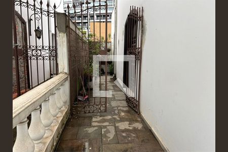 Casa à venda com 3 quartos, 140m² em Jardim das Acacias, São Paulo