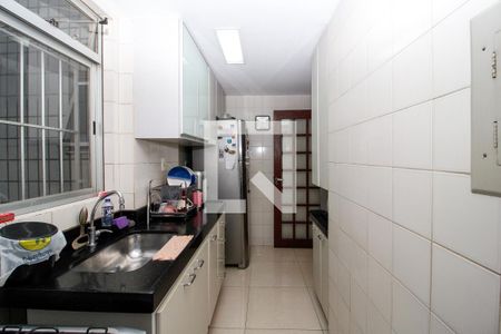 Cozinha de apartamento à venda com 3 quartos, 94m² em Silveira, Belo Horizonte