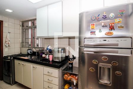 Cozinha de apartamento à venda com 3 quartos, 94m² em Silveira, Belo Horizonte