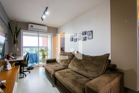 Sala de apartamento para alugar com 2 quartos, 73m² em Vila Eldizia, Santo André