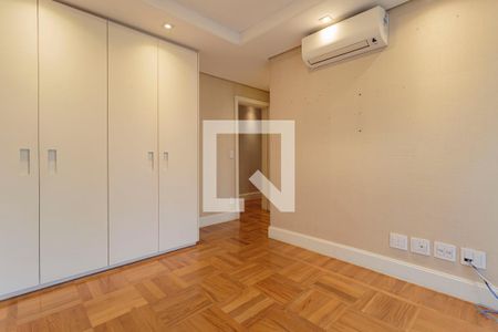 Suíte 1 de apartamento à venda com 3 quartos, 274m² em Itaim Bibi, São Paulo