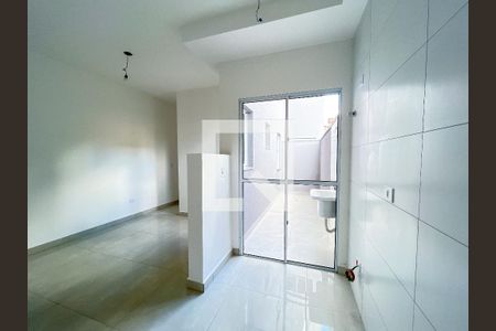 Sala/Cozinha de apartamento para alugar com 1 quarto, 42m² em Vila Mangalot, São Paulo