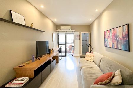 Sala  de apartamento à venda com 2 quartos, 78m² em Copacabana, Rio de Janeiro