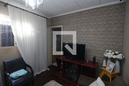 Sala de TV de casa à venda com 3 quartos, 200m² em Vila Gomes Cardim, São Paulo