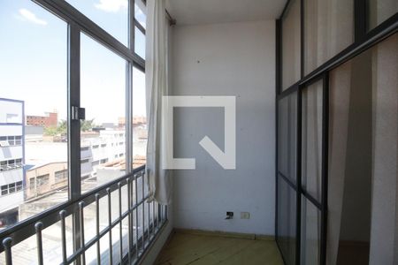 Sacada de apartamento à venda com 3 quartos, 130m² em Pari, São Paulo