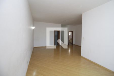 Sala de TV de apartamento à venda com 3 quartos, 130m² em Pari, São Paulo