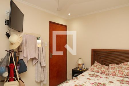 Quarto 1 de casa à venda com 3 quartos, 230m² em Vila Taquari, São Paulo