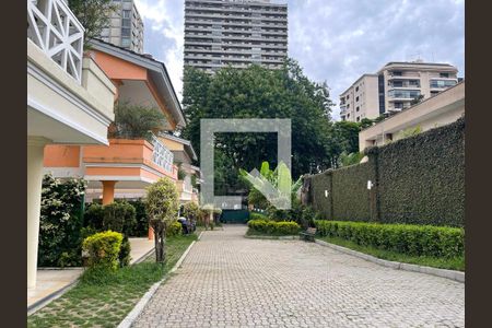 Casa à venda com 4 quartos, 366m² em Santo Amaro, São Paulo