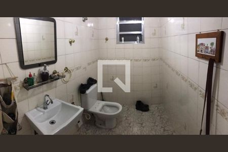 Casa à venda com 3 quartos, 180m² em Limoeiro, São Paulo