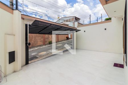 Casa à venda com 3 quartos, 110m² em Parque Vitoria, São Paulo