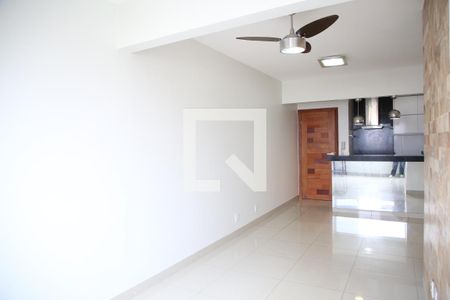 Sala de apartamento para alugar com 3 quartos, 83m² em Setor Pedro Ludovico, Goiânia