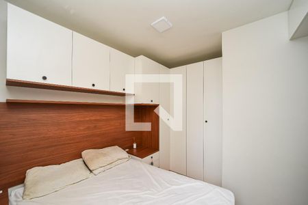 Quarto 1 de apartamento para alugar com 2 quartos, 50m² em Rubem Berta, Porto Alegre