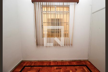 Sala de apartamento para alugar com 3 quartos, 90m² em Calafate, Belo Horizonte