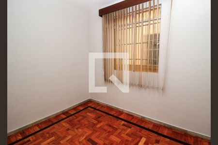 Sala de apartamento para alugar com 3 quartos, 90m² em Calafate, Belo Horizonte