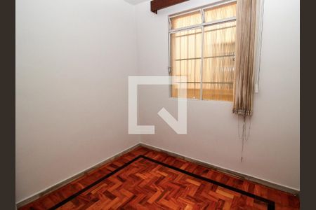 Sala de apartamento para alugar com 3 quartos, 90m² em Calafate, Belo Horizonte