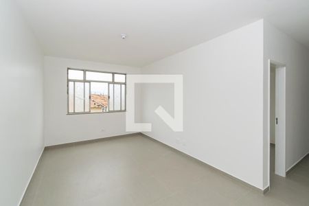 Sala de apartamento para alugar com 3 quartos, 90m² em Olaria, Rio de Janeiro