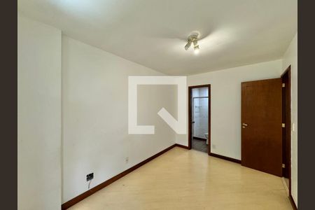 Suíte de apartamento para alugar com 2 quartos, 110m² em Recreio dos Bandeirantes, Rio de Janeiro