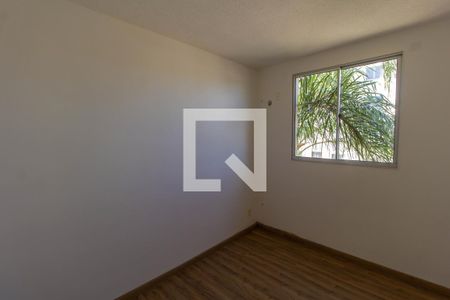 Quarto 2 de apartamento para alugar com 2 quartos, 45m² em Cohab B, Gravataí