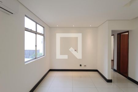 Sala de apartamento para alugar com 3 quartos, 90m² em Vila Paquetá, Belo Horizonte