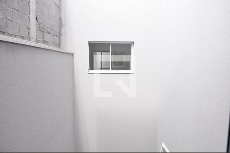 Sala Vista  de apartamento para alugar com 1 quarto, 30m² em Vila Mangalot, São Paulo