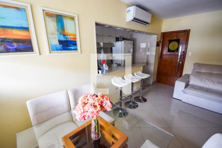 Sala de apartamento à venda com 2 quartos, 52m² em Inhaúma, Rio de Janeiro